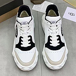 UGG   LP8401